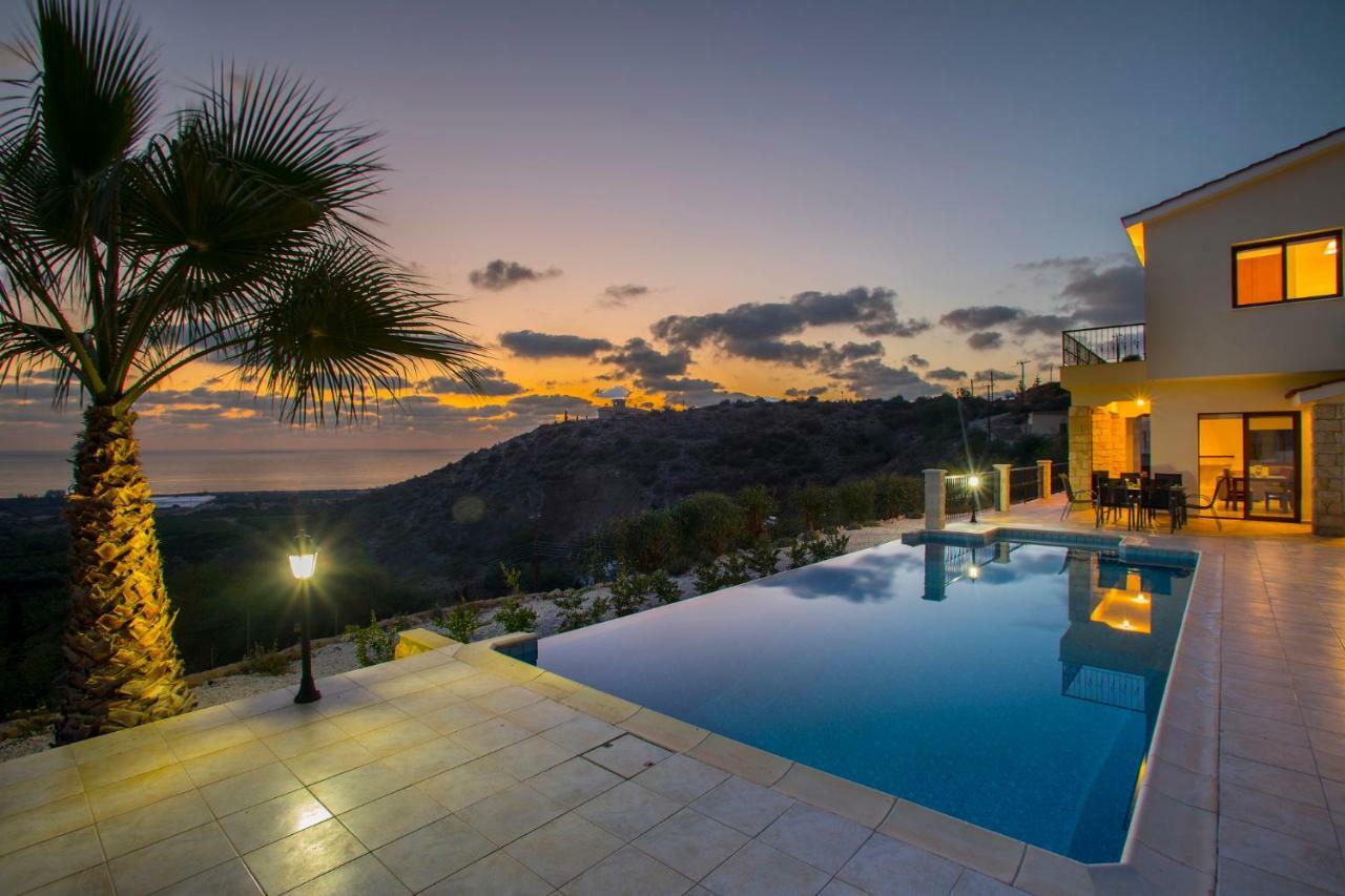 Villa Blue Jadeite Peyia Esterno foto