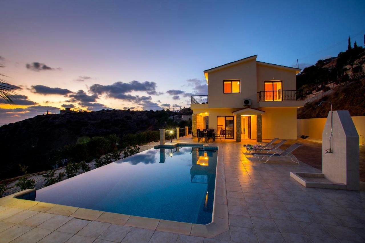 Villa Blue Jadeite Peyia Esterno foto