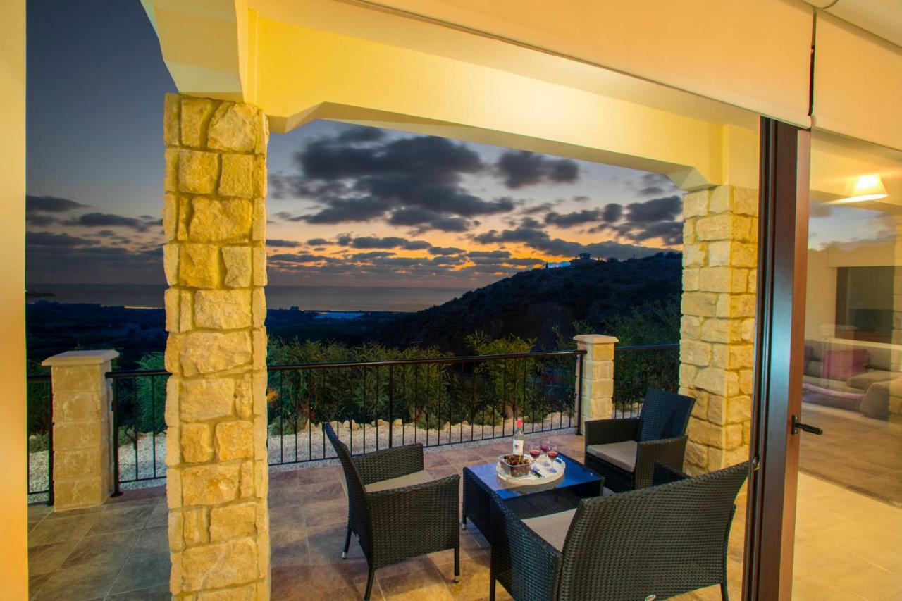 Villa Blue Jadeite Peyia Esterno foto