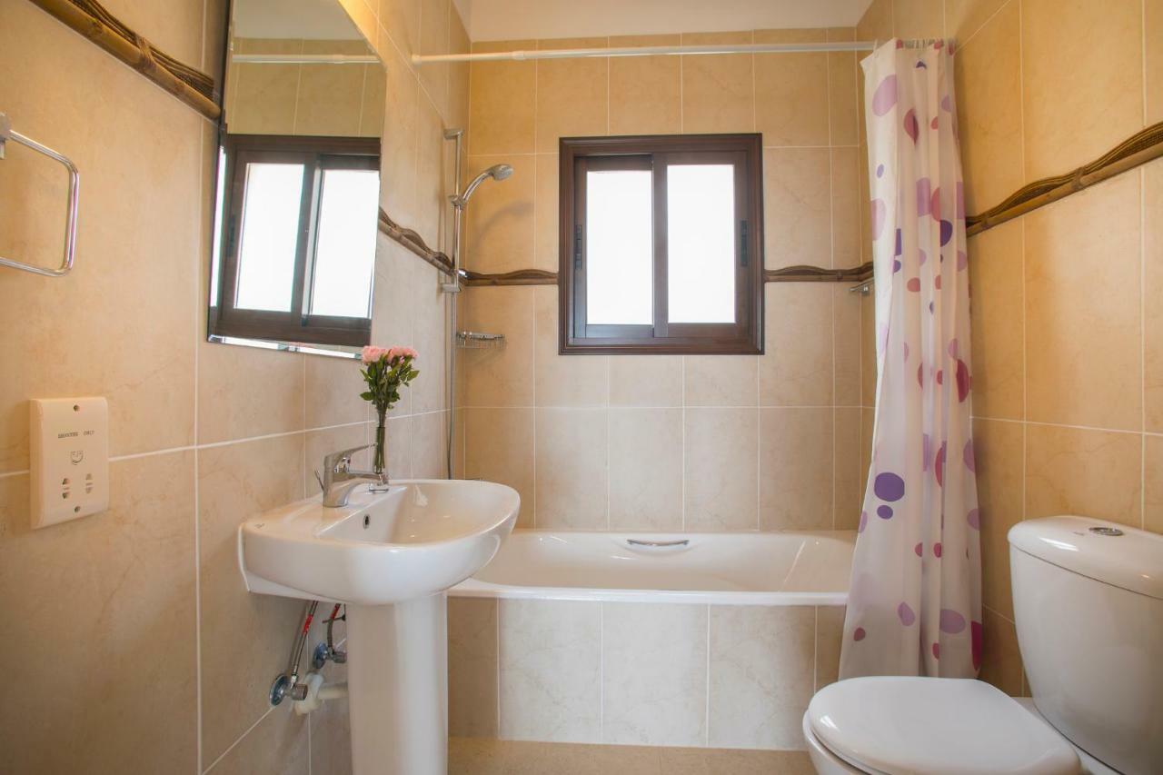 Villa Blue Jadeite Peyia Esterno foto