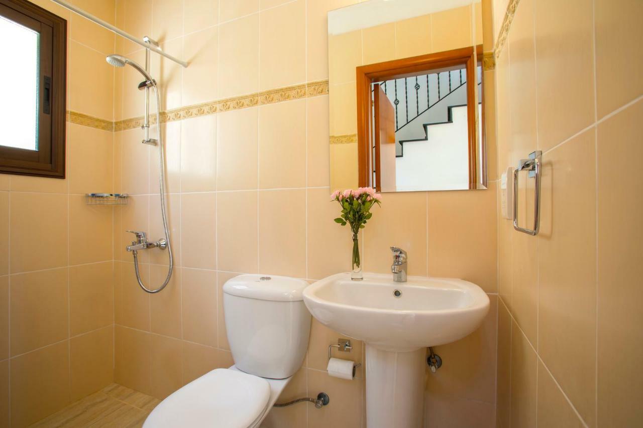 Villa Blue Jadeite Peyia Esterno foto